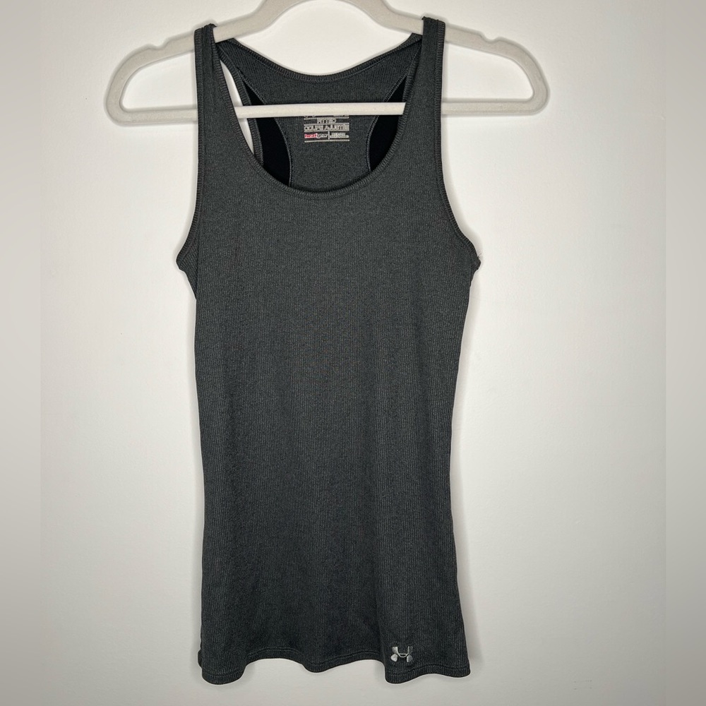 Under Armour • Women’s Fitted Tank Top • Medium